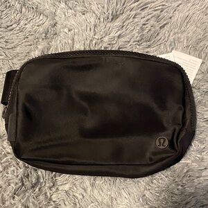 lululemon athletica Men's Black Belt Bag
